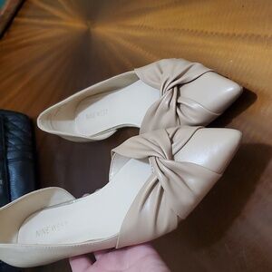 Nine West Beige Knotted Flats
